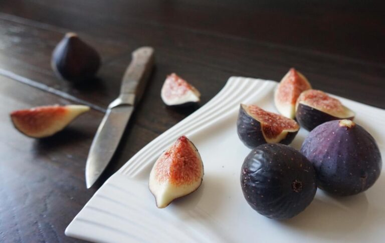 Are you enjoying fresh figs available at this time?